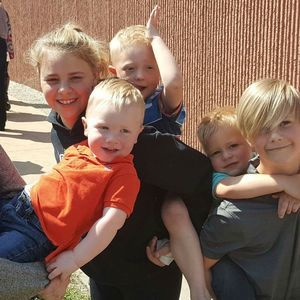 Meet your Posher, Regina